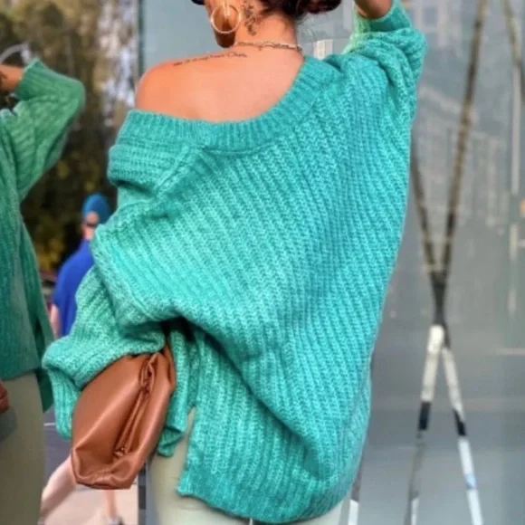 NWT FREE PEOPLE blue bell v neck oversized sweater in electric teal size large - Picture 2 of 11